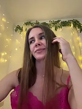 Snapshot of LucieMack chatting on March 2026 06:01:02 PM LucieMack online show from March 2026 06:01:02 PM