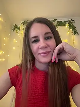 Snapshot of LucieMack chatting on March 2026 05:39:02 PM LucieMack online show from March 2026 05:39:02 PM