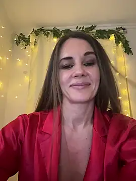 Snapshot of LucieMack chatting on March 2026 05:58:02 PM LucieMack online show from March 2026 05:58:02 PM
