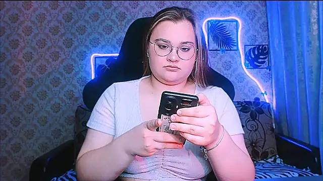 Snapshot of InLoveWithLife26 chatting on June 2026 05:59:02 PM InLoveWithLife26 online show from June 2026 05:59:02 PM