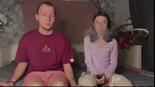 creammafia online show from February 2026 07:51:01 PM