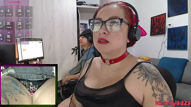 leidydi223 online show from October 2025 01:21:02 PM