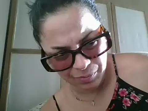 Snapshot of ITALIANASISIXX chatting on September 2025 04:06:02 PM ITALIANASISIXX online show from September 2025 04:06:02 PM