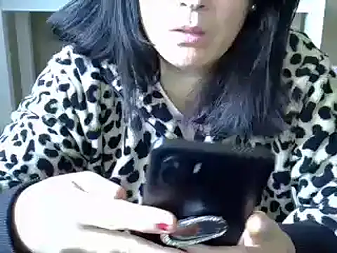 Snapshot of ITALIANASISIXX chatting on November 2025 10:14:02 AM ITALIANASISIXX online show from November 2025 10:14:02 AM