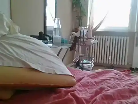 ITALIANASISIXX online show from March 2026 01:07:02 PM