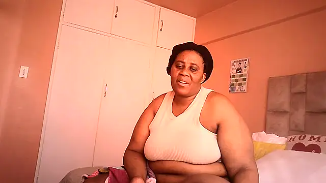 Snapshot of HUGEASSXXXXX chatting on July 2026 08:29:02 AM HUGEASSXXXXX online show from July 2026 08:29:02 AM