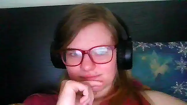 Snapshot of Moonolighta chatting on September 2025 09:56:01 AM Moonolighta online show from September 2025 09:56:01 AM