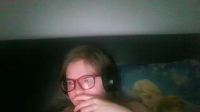 Snapshot of Moonolighta chatting on September 2025 07:56:02 AM Moonolighta online show from September 2025 07:56:02 AM