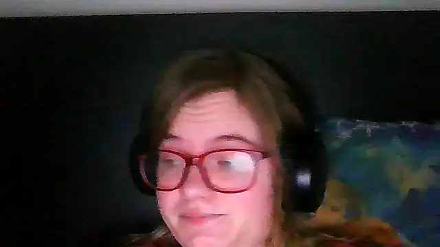 Snapshot of Moonolighta chatting on October 2025 07:29:01 AM Moonolighta online show from October 2025 07:29:01 AM