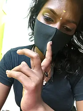 Snapshot of Honey_rosetamil chatting on April 2026 06:38:01 PM Honey rosetamil online show from April 2026 06:38:01 PM