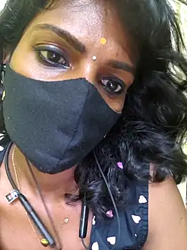Snapshot of Honey_rosetamil chatting on April 2026 01:04:01 PM Honey rosetamil online show from April 2026 01:04:01 PM