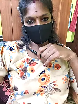 Snapshot of Honey_rosetamil chatting on July 2026 06:09:01 AM Honey rosetamil online show from July 2026 06:09:01 AM