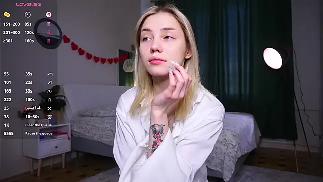 LilianBenskin online show from March 2026 06:28:02 AM