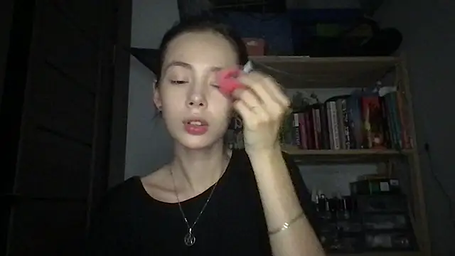 Yuna5343 online show from September 2025 07:14:02 PM