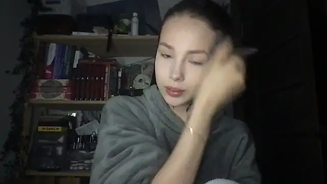 Yuna5343 online show from April 2026 07:30:01 PM