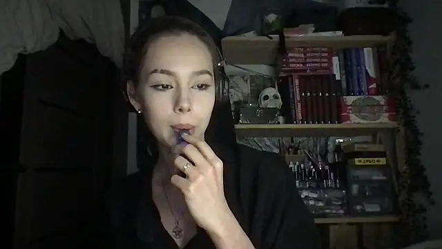 Snapshot of Yuna5343 chatting on April 2026 01:42:02 AM Yuna5343 online show from April 2026 01:42:02 AM
