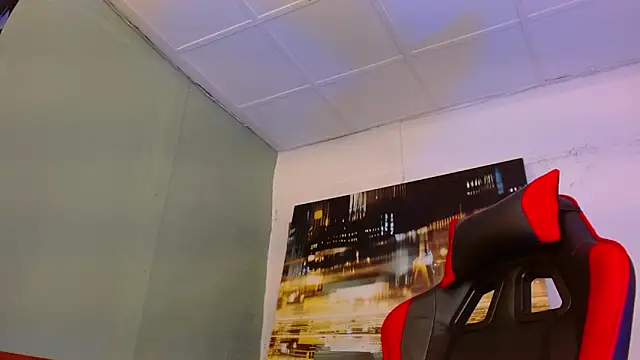 alexgiraldo   online show from June 2026 04:04:02 PM