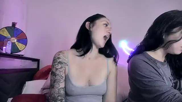 torithequeen online show from August 2026 03:25:01 PM