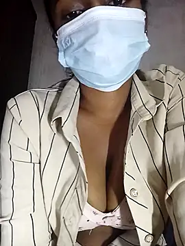 MickMicky online show from October 2025 01:00:02 AM