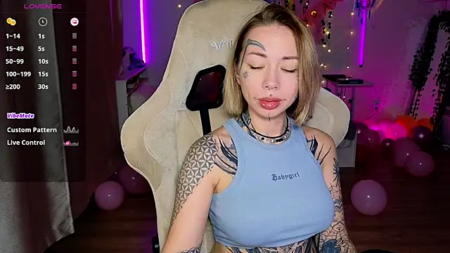 bunnykellyyy online show from October 2025 07:03:02 PM