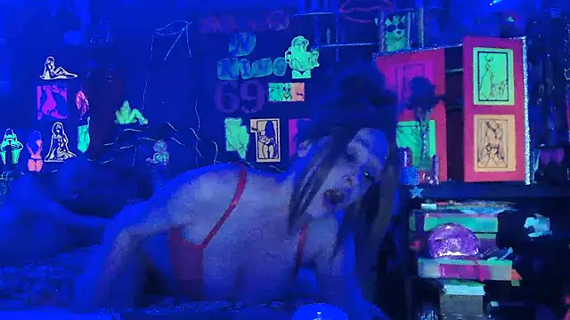 Snapshot of Splash_Queen420 chatting on May 2026 05:51:02 PM Splash Queen420 online show from May 2026 05:51:02 PM