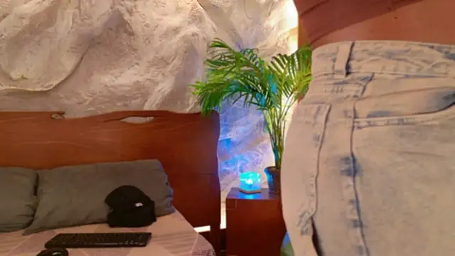 alisonn moon online show from February 2026 10:19:02 PM