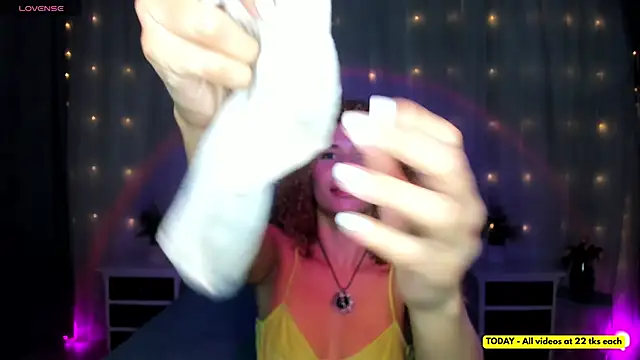 Evolet Bee online show from April 2026 12:31:01 PM