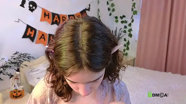 Snapshot of Evi_Brook chatting on October 2025 06:36:02 AM Evi Brook online show from October 2025 06:36:02 AM