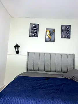 Samara Hadi  online show from September 2025 09:50:01 PM