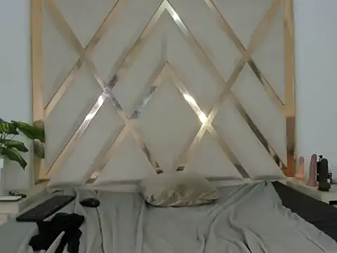 arielasm online show from January 2026 05:27:02 PM