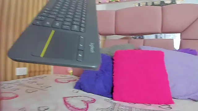 Snapshot of Mila_grace_ chatting on June 2026 06:40:02 PM Mila grace online show from June 2026 06:40:02 PM
