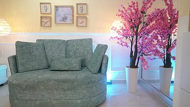 LoonaNyx online show from September 2025 11:33:02 AM