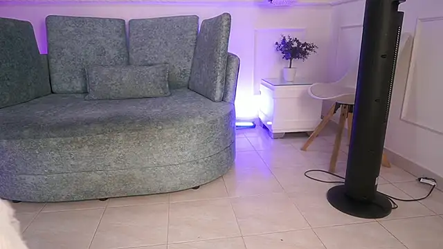 LoonaNyx online show from October 2025 11:33:02 AM