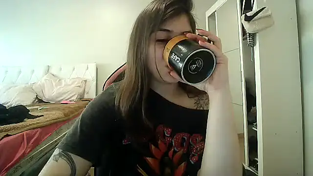 Becca B online show from October 2025 07:11:02 PM