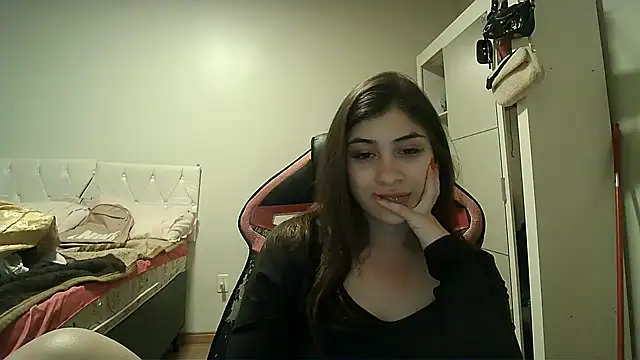 Becca B online show from October 2025 09:37:02 PM