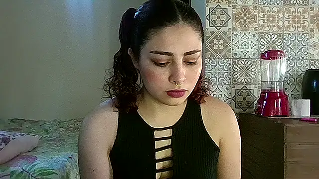 Snapshot of SweetSolei20 chatting on November 2025 08:07:02 PM SweetSolei20 online show from November 2025 08:07:02 PM