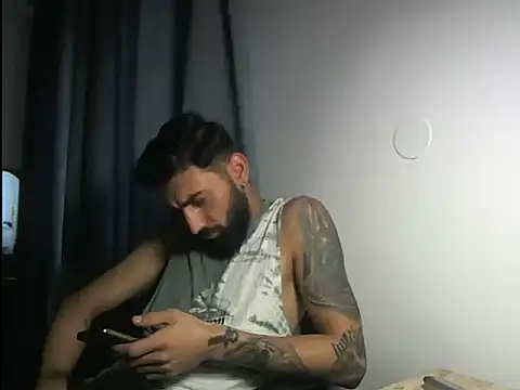 Alexgrc13 online show from October 2025 09:40:02 AM