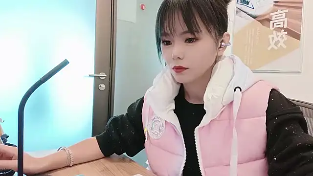 KKMM168 online show from November 2025 05:42:02 AM