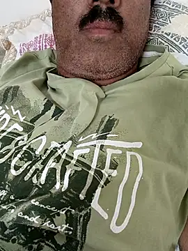 moonflower25 online show from September 2025 04:07:01 PM