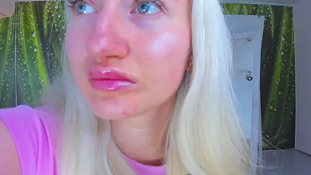 HollyTailors online show from September 2025 05:23:01 AM