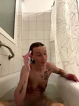 Snapshot of Emilia_Mausi chatting on January 2026 07:39:01 PM Emilia Mausi online show from January 2026 07:39:01 PM