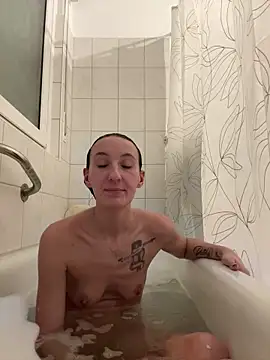 Snapshot of Emilia_Mausi chatting on February 2026 07:50:02 PM Emilia Mausi online show from February 2026 07:50:02 PM