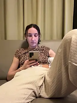 Snapshot of Emilia_Mausi chatting on February 2026 08:25:02 PM Emilia Mausi online show from February 2026 08:25:02 PM