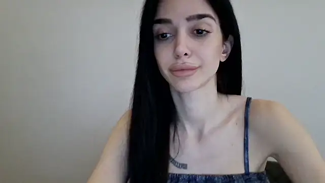 Snapshot of gglingeriee chatting on February 2026 01:04:02 PM gglingeriee online show from February 2026 01:04:02 PM