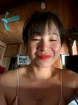 Snapshot of One-nice chatting on September 2025 06:47:02 AM One-nice online show from September 2025 06:47:02 AM