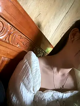 Snapshot of One-nice chatting on November 2025 03:08:02 AM One-nice online show from November 2025 03:08:02 AM