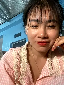 Snapshot of One-nice chatting on November 2025 03:31:01 AM One-nice online show from November 2025 03:31:01 AM