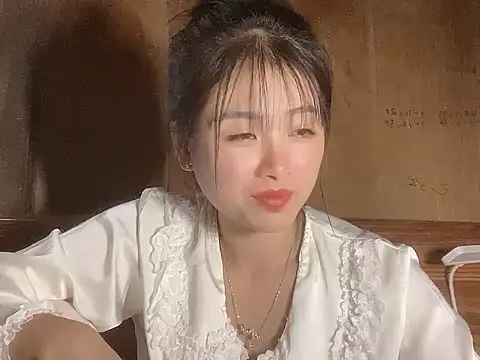 Snapshot of One-nice chatting on November 2025 05:07:02 AM One-nice online show from November 2025 05:07:02 AM