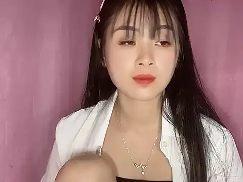 Snapshot of One-nice chatting on November 2025 01:11:01 AM One-nice online show from November 2025 01:11:01 AM