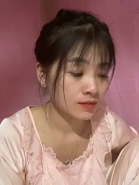 Snapshot of One-nice chatting on November 2025 01:32:02 PM One-nice online show from November 2025 01:32:02 PM